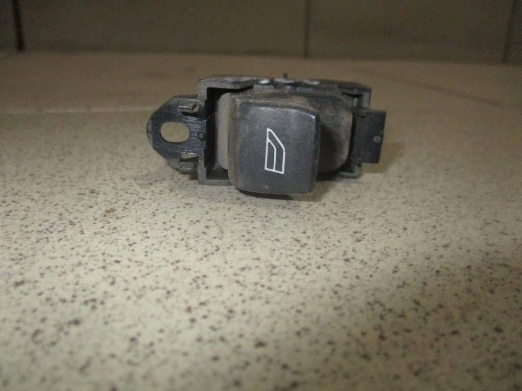 Кнопка стеклоподъемника, 500 рублей, Пермь