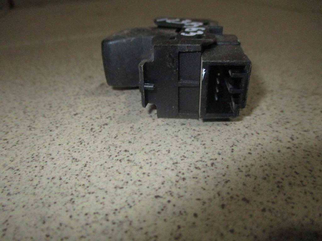 Кнопка стеклоподъемника, 500 рублей, Пермь