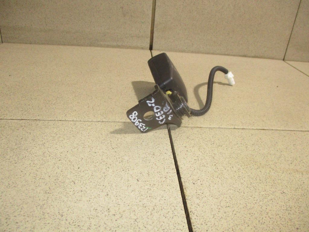 Ответная часть ремня безопасности, 700 рублей, Пермь