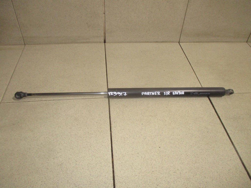 Амортизатор двери багажника, 500 рублей, Пермь