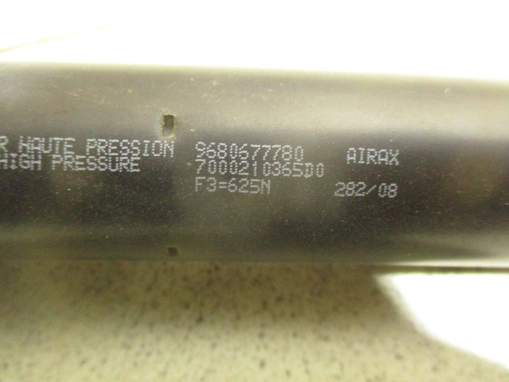 Амортизатор двери багажника, 500 рублей, Пермь