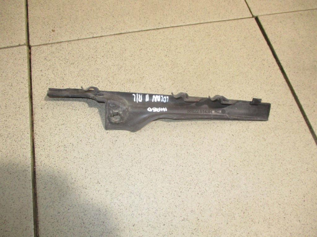 Накладка лобового стекла левая, 500 рублей, Пермь