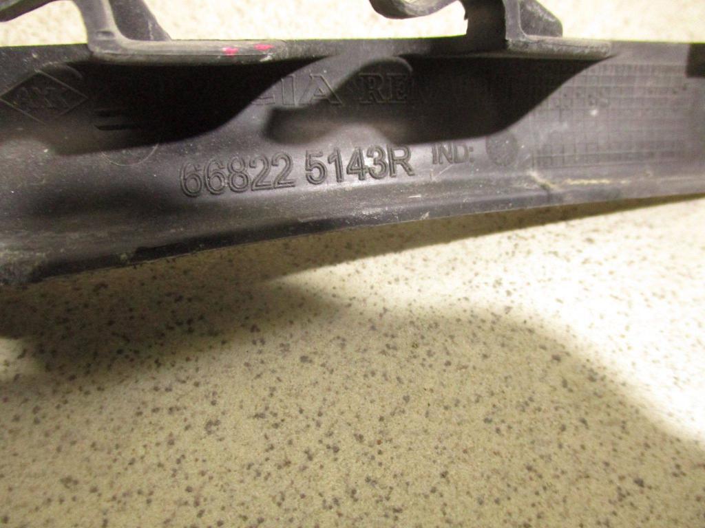 Накладка лобового стекла левая, 500 рублей, Пермь