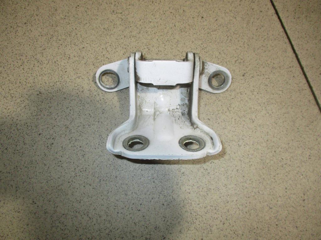 Петля двери задней, 500 рублей, Пермь