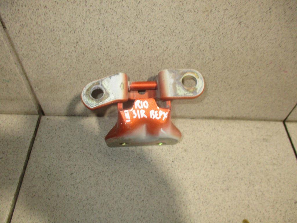 Петля двери задней правой верхняя, 500 рублей, Пермь