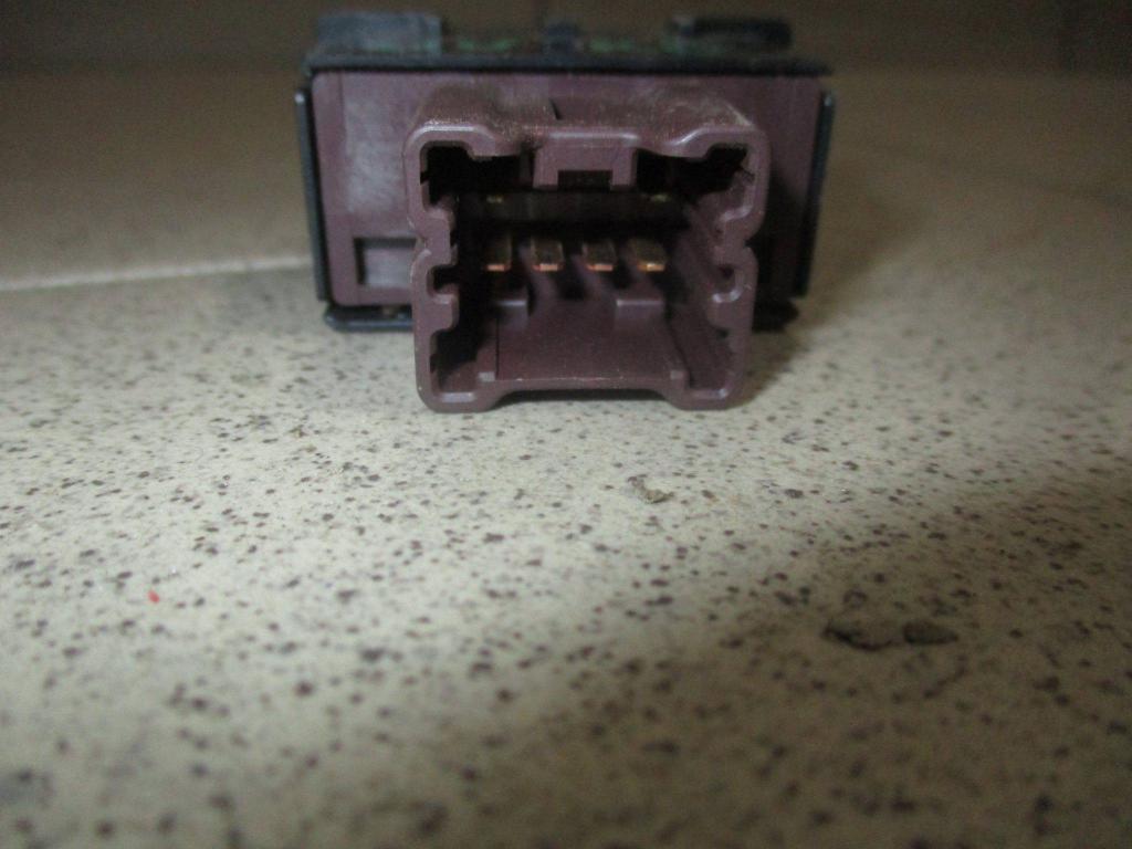 Кнопка обогрева сидений, 500 рублей, Пермь