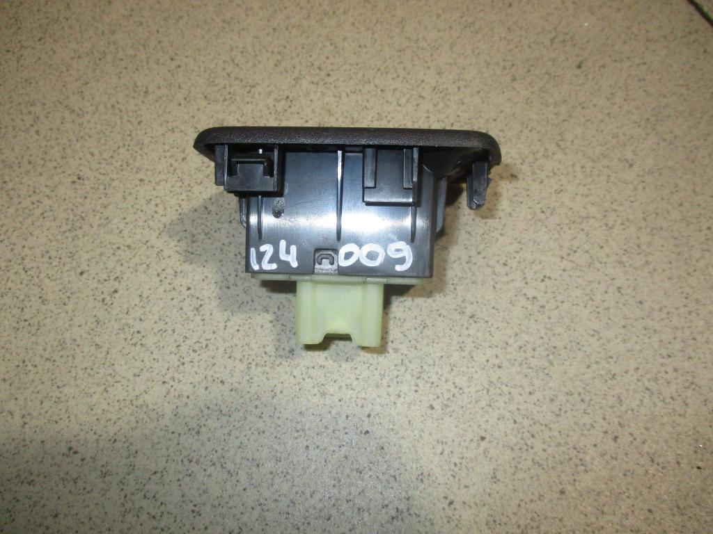 Кнопка стеклоподъемника, 500 рублей, Пермь