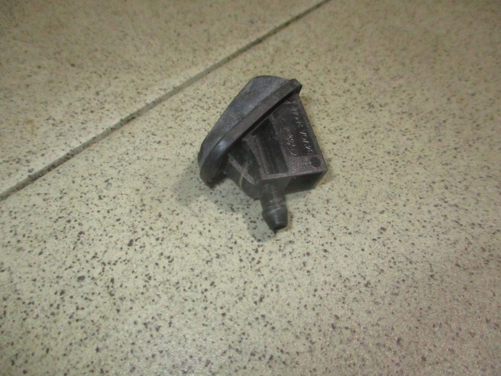 Форсунка омывателя лобового стекла, 500 рублей, Пермь