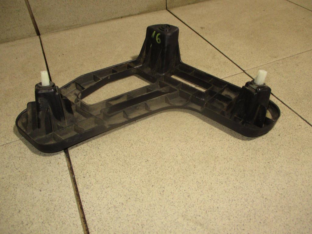 Кронштейн заднего бампера левый, 2000 рублей, Пермь