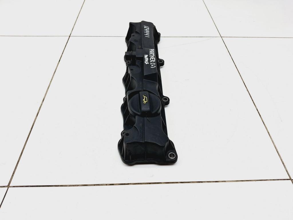 Крышка головки блока клапанная, 4000 рублей, Пермь