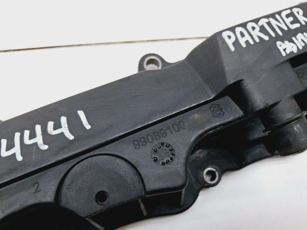 Крышка головки блока клапанная, 4000 рублей, Пермь