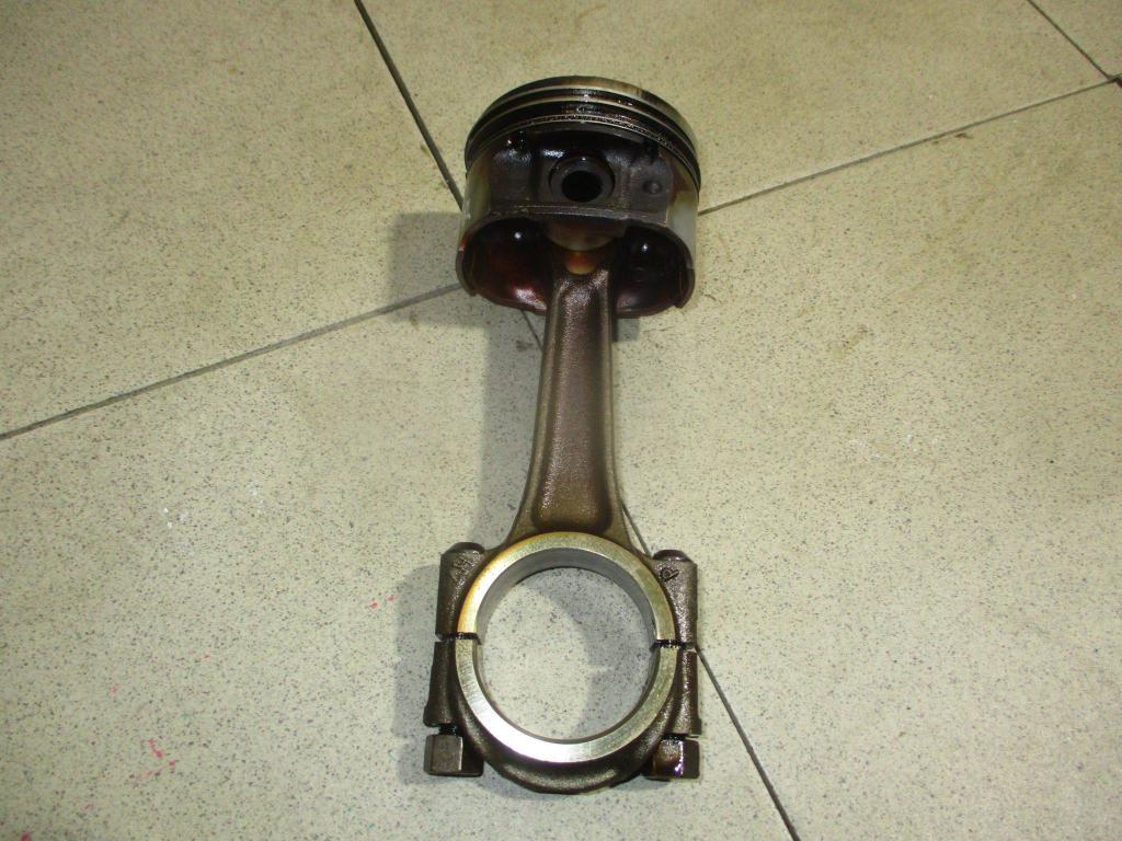 Поршень с шатуном, 3000 рублей, Пермь