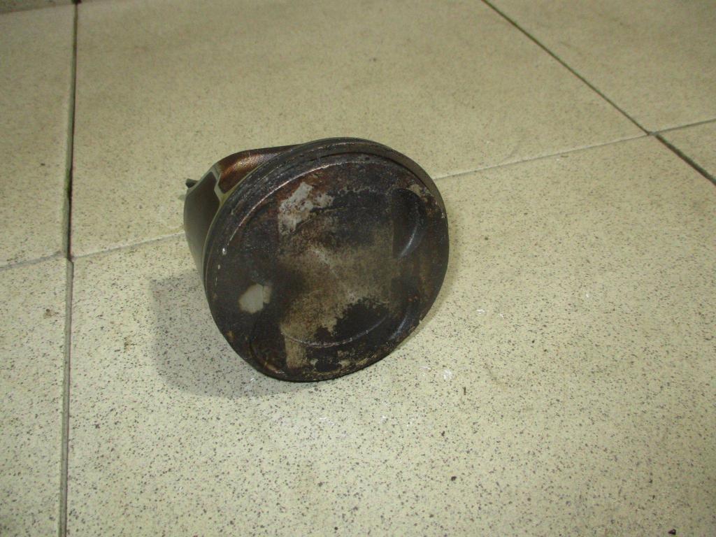 Поршень, 2000 рублей, Пермь