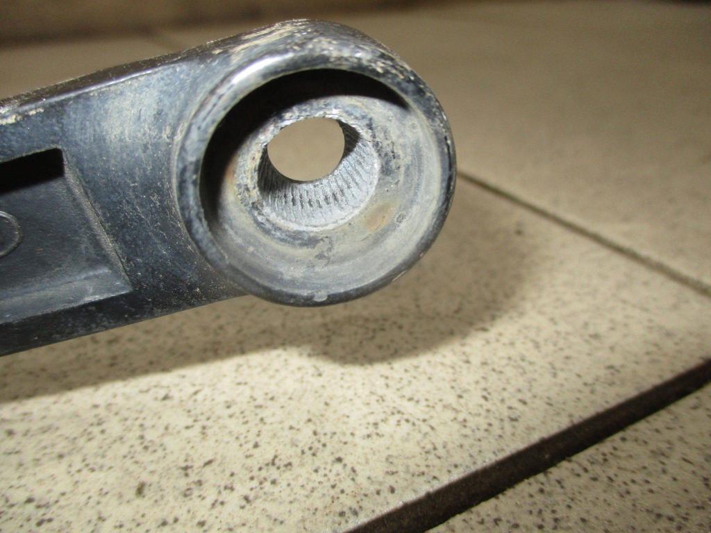 Поводок стеклоочистителя передний правый, 500 рублей, Пермь