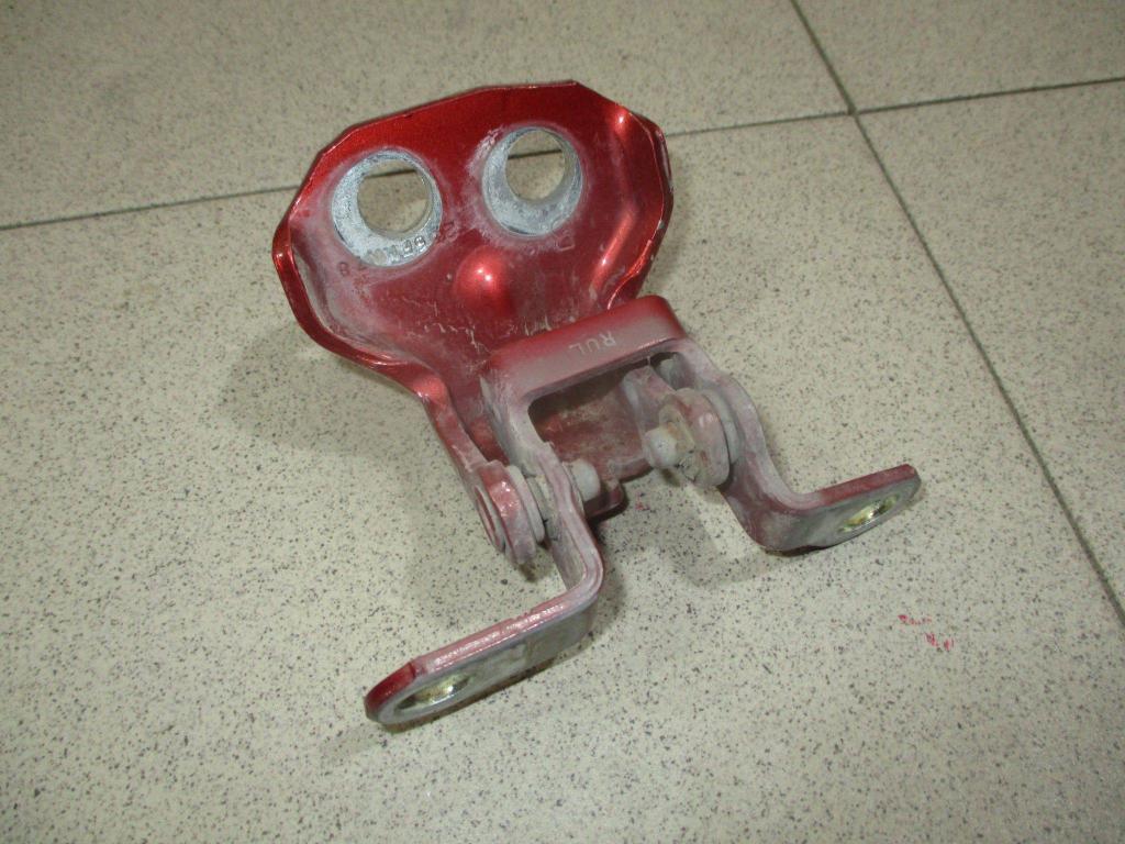 Петля двери задней левой верхняя, 500 рублей, Пермь