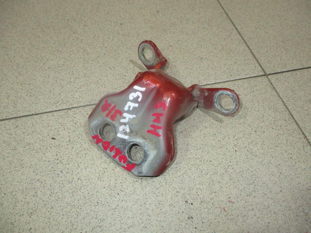 Петля двери задней правой нижняя, 500 рублей, Пермь