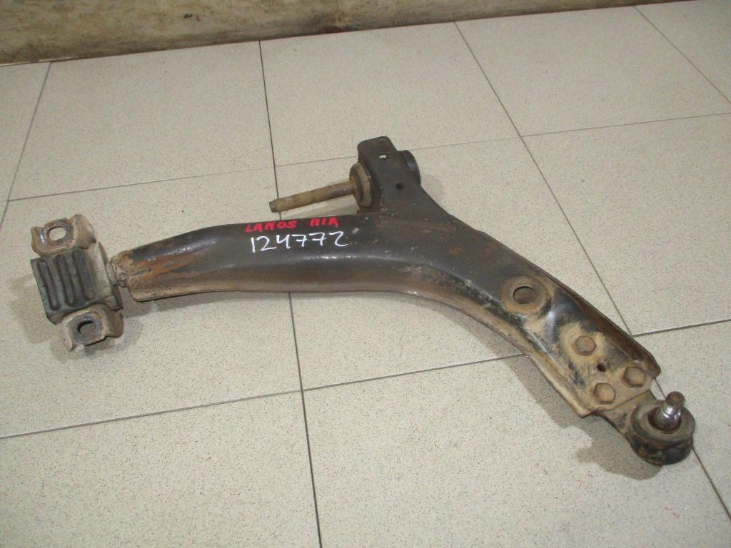 Рычаг передний правый, 1000 рублей, Пермь