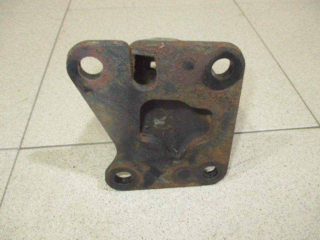 Кронштейн двигателя левый, 1000 рублей, Пермь