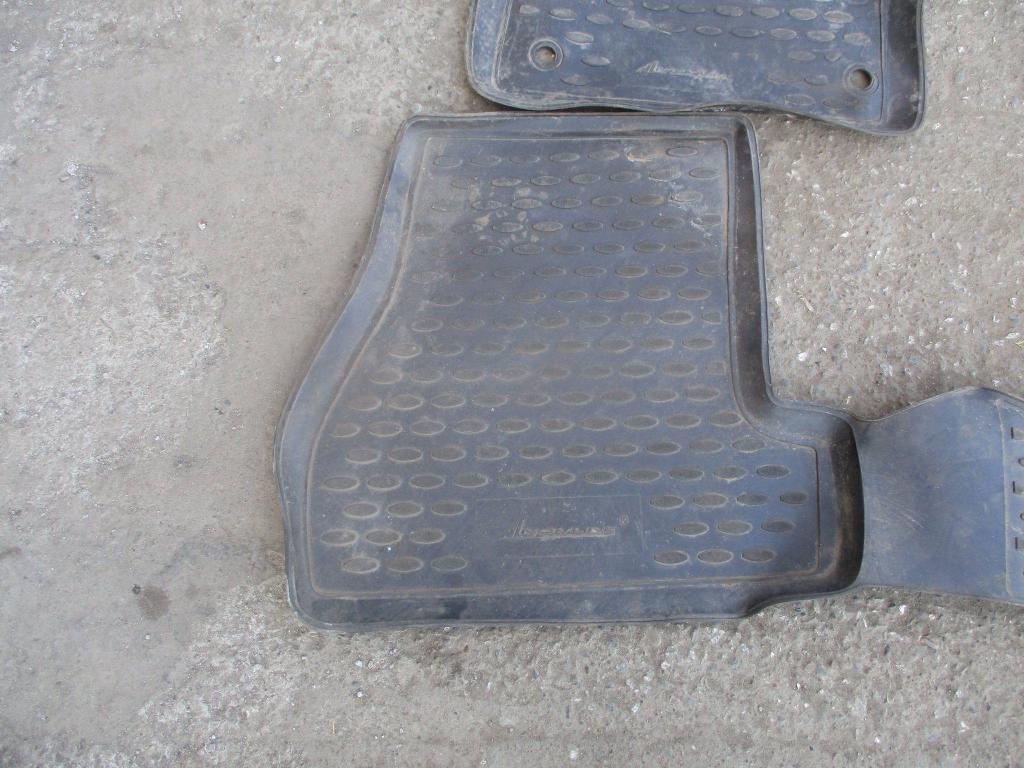 Комплект ковриков салона, 2000 рублей, Пермь