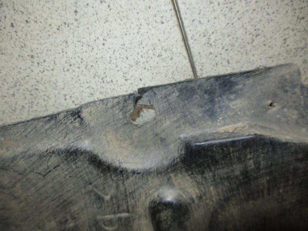 Пыльник двигателя нижний левый, 700 рублей, Пермь