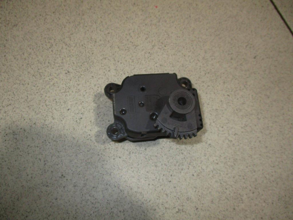 Моторчик заслонки печки, 500 рублей, Пермь