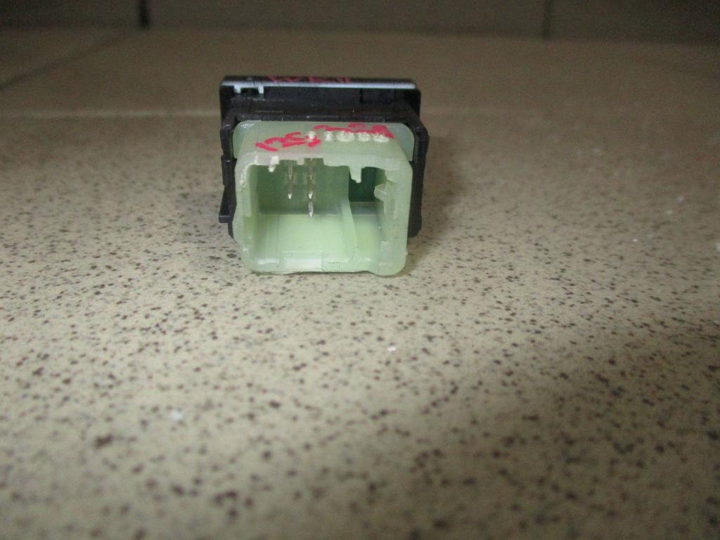 Кнопка обогрева сидений, 1000 рублей, Пермь