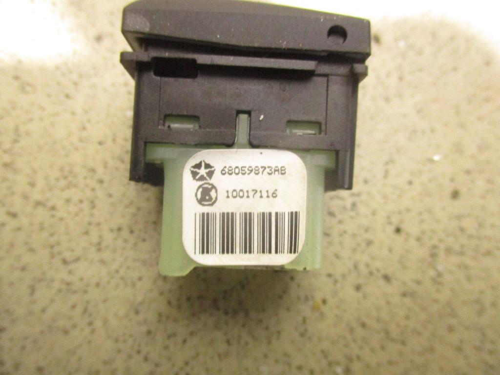 Кнопка обогрева сидений, 1000 рублей, Пермь