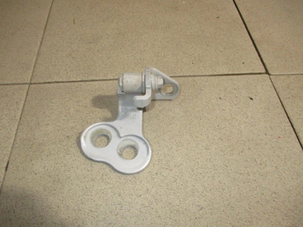 Петля двери передней правой нижняя, 500 рублей, Пермь