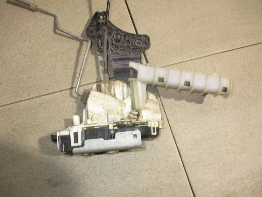 Замок двери задней правой, 2000 рублей, Пермь