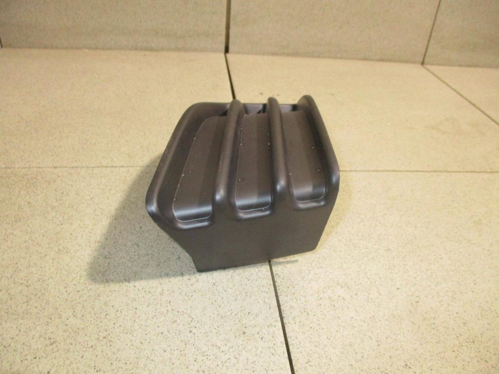 Заглушка в бампер правая, 1000 рублей, Пермь