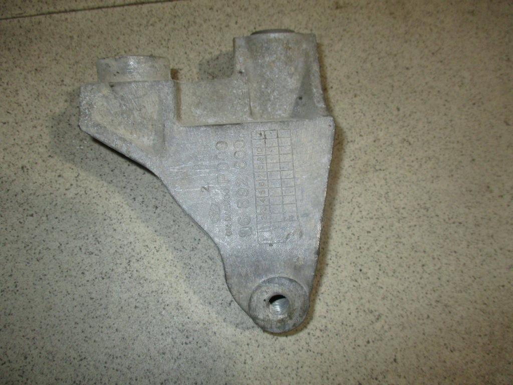 Кронштейн генератора, 500 рублей, Пермь