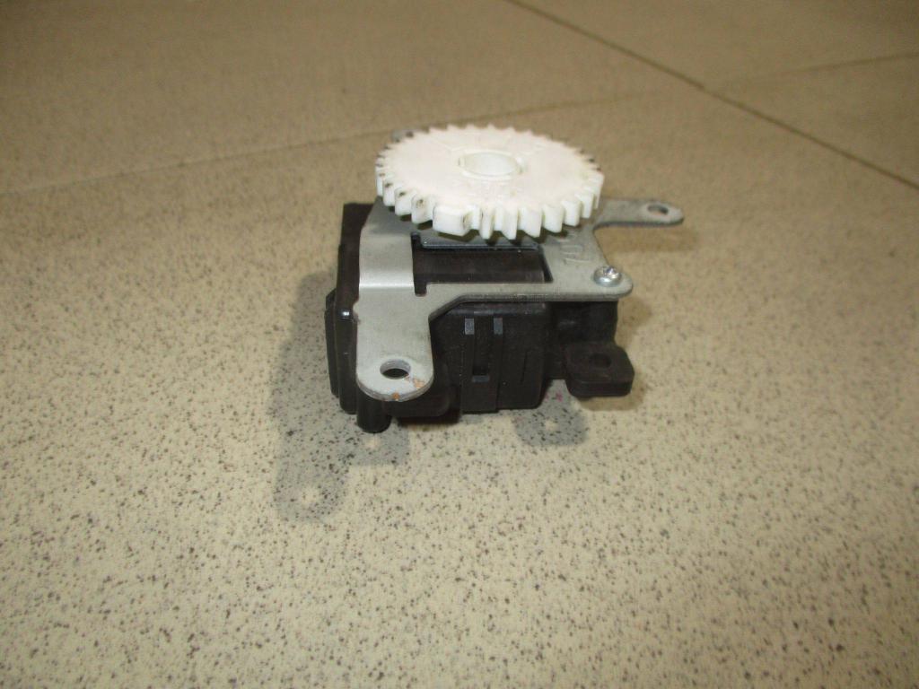 Моторчик заслонки печки, 1000 рублей, Пермь