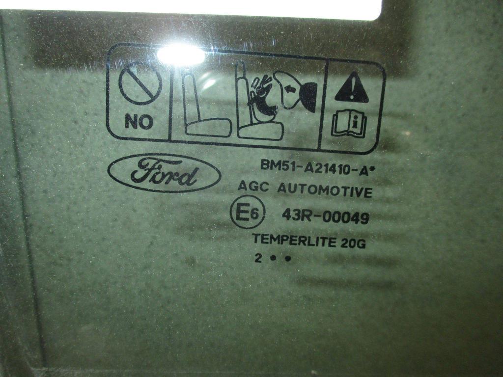 Стекло двери передней правой, 1500 рублей, Пермь