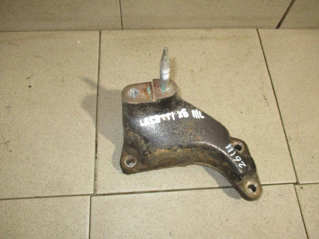 Кронштейн КПП левый, 500 рублей, Пермь