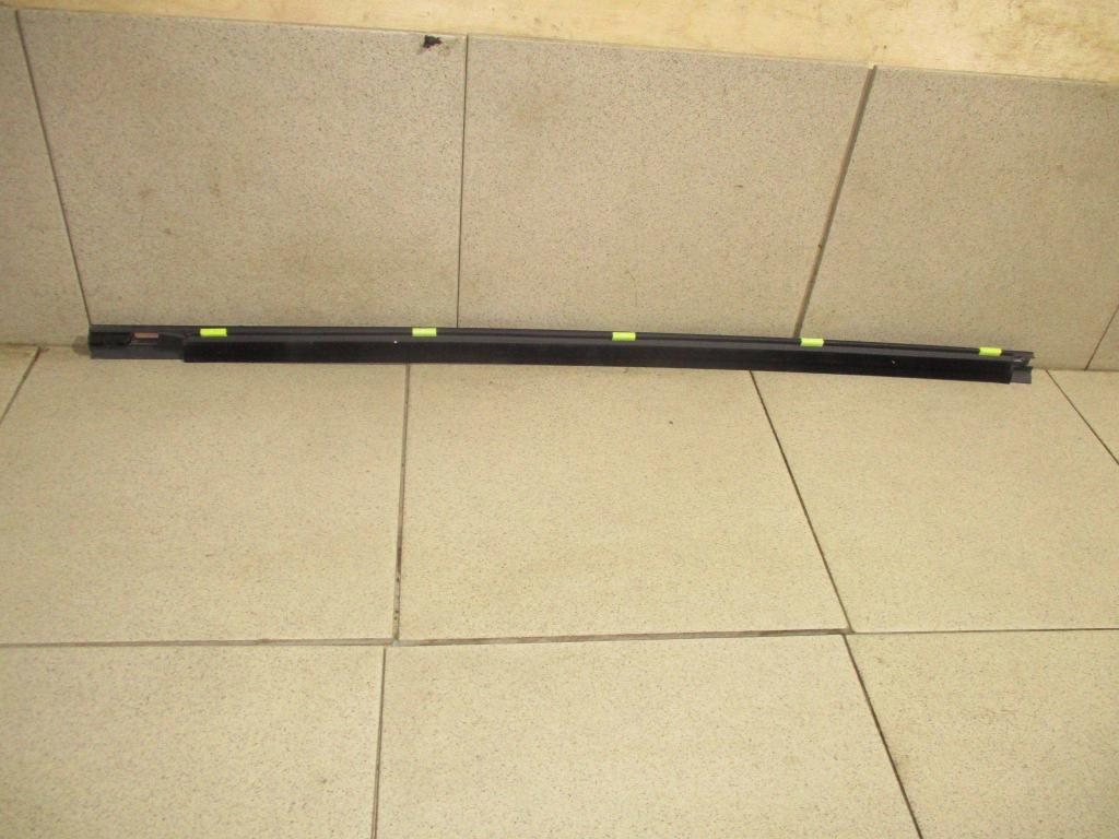 Накладка стекла переднего правого, 1500 рублей, Пермь