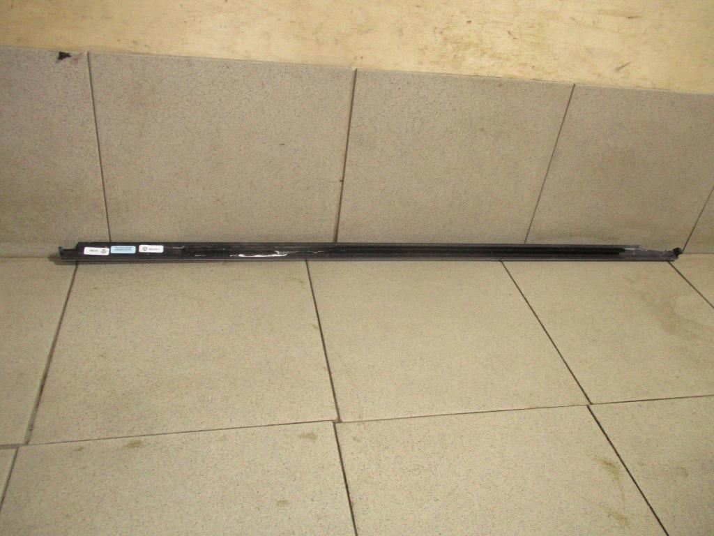 Накладка стекла заднего правого, 7000 рублей, Пермь