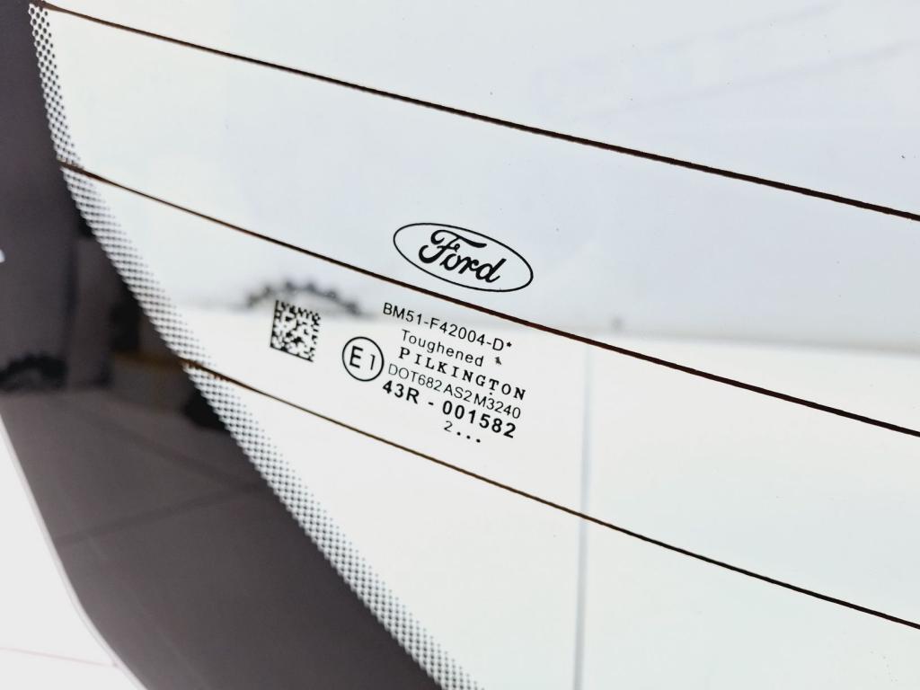 Стекло заднее, 3000 рублей, Пермь