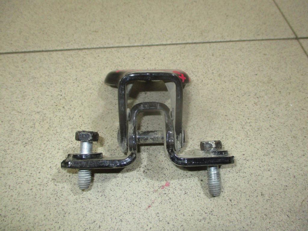 Петля двери задней левой верхняя, 500 рублей, Пермь