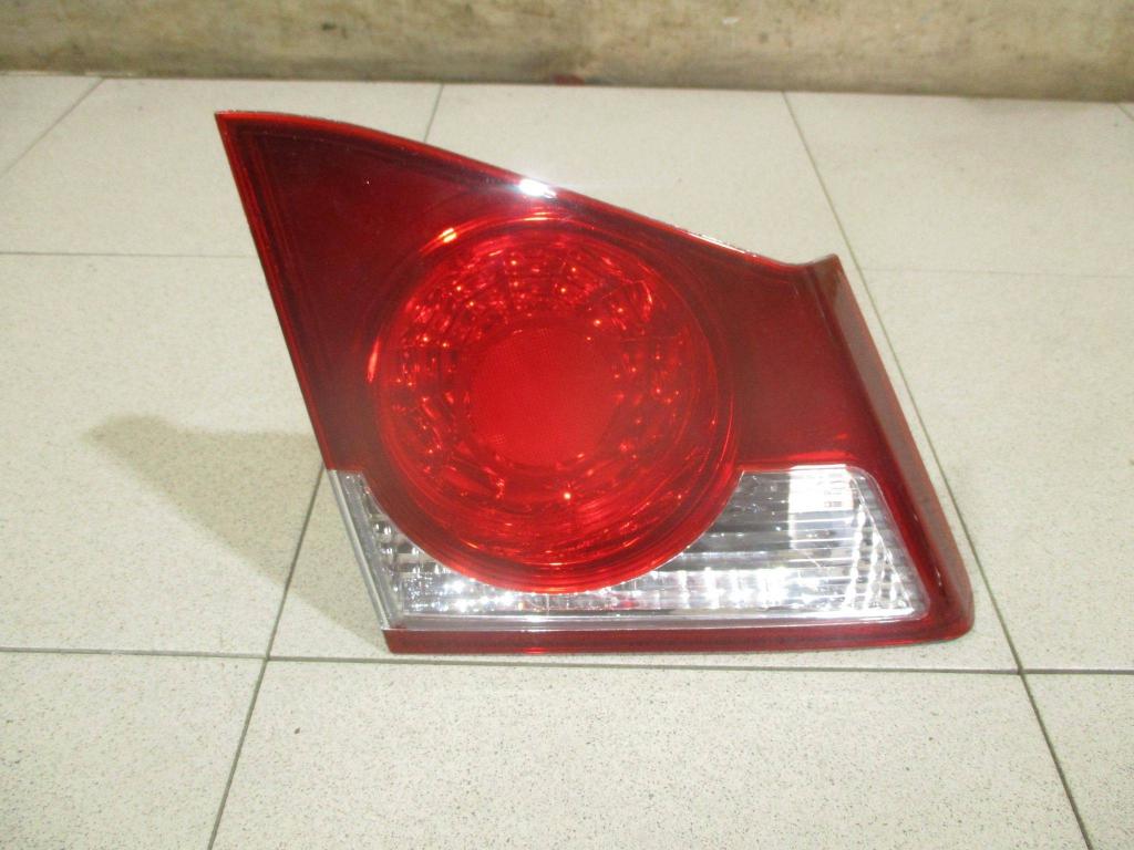 Фонарь задний внутренний левый, 2500 рублей, Пермь