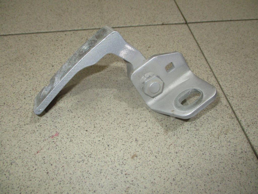 Петля двери задней левой верхняя, 500 рублей, Пермь