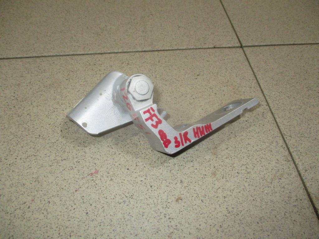 Петля двери задней правой нижняя, 500 рублей, Пермь