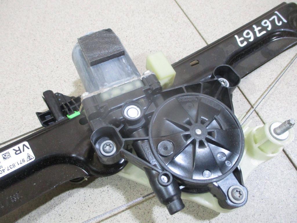 Стеклоподъемник передний правый, 7000 рублей, Пермь