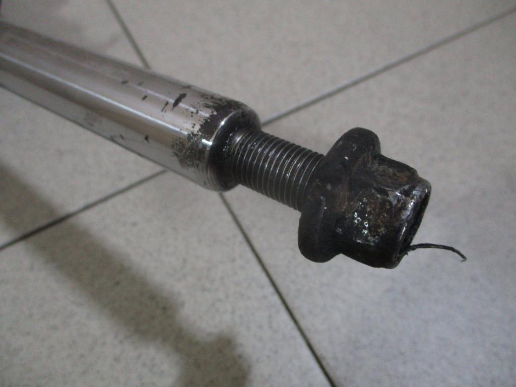 Амортизатор передний левый, 1500 рублей, Пермь