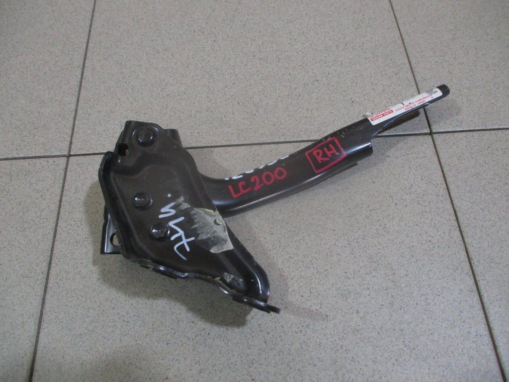 Петля капота правая, 2500 рублей, Пермь