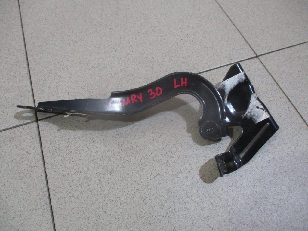 Петля капота левая, 2500 рублей, Пермь