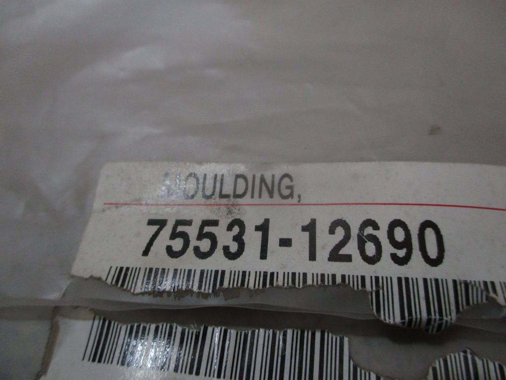 Молдинг лобового стекла, 3500 рублей, Пермь