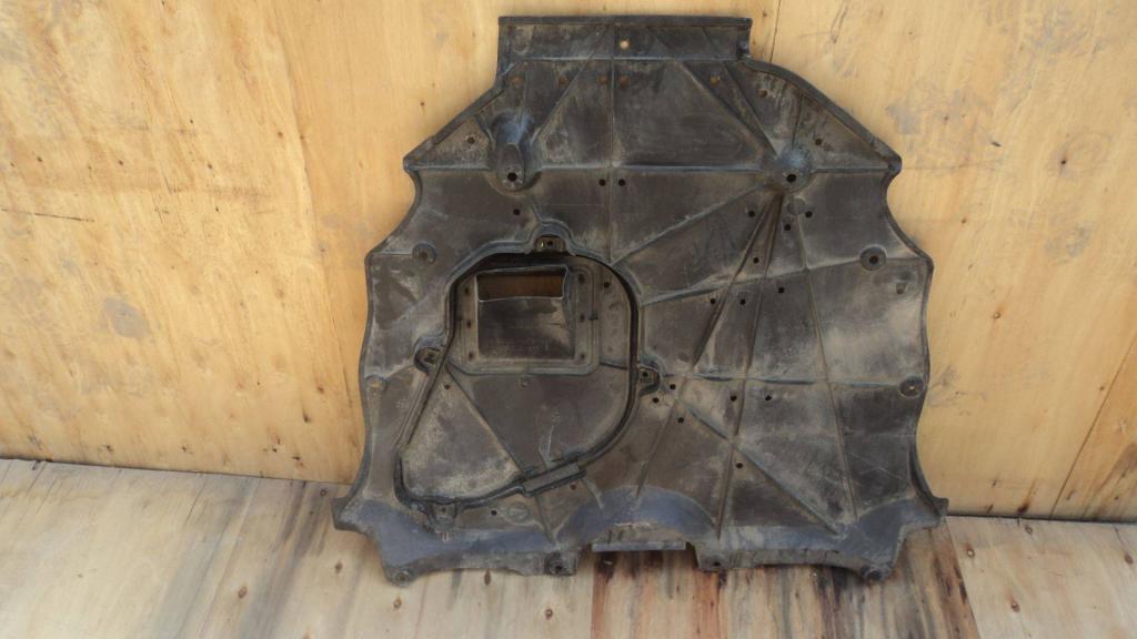 Пыльник двигателя центральный, 3600 рублей, Пермь