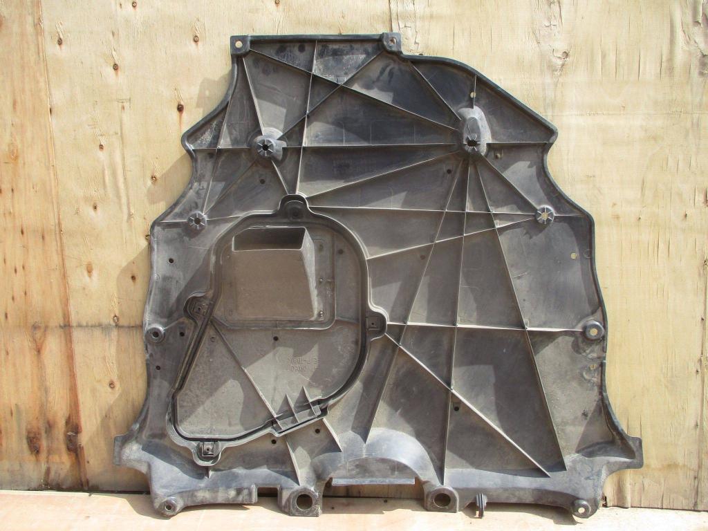 Пыльник двигателя центральный, 3500 рублей, Пермь