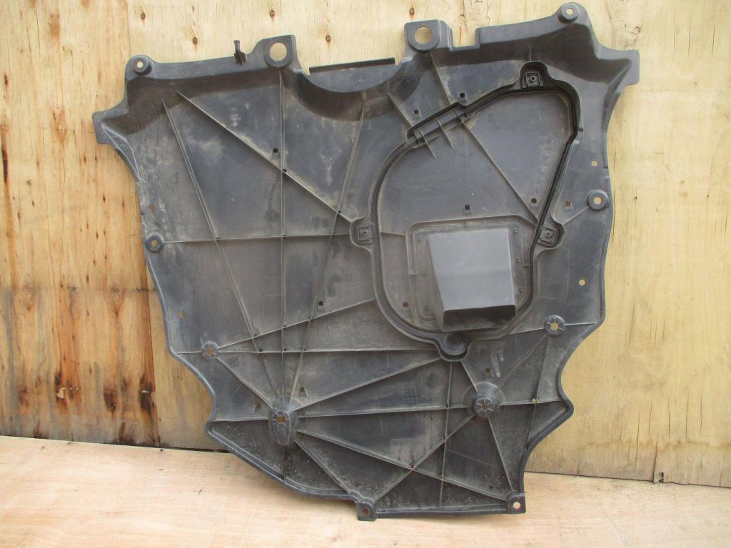 Пыльник двигателя центральный, 3500 рублей, Пермь