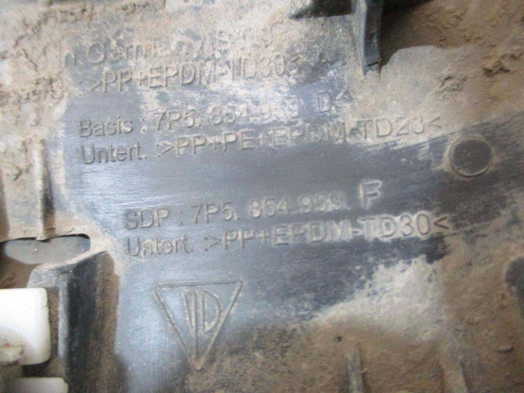 Накладка переднего крыла левого, 3000 рублей, Пермь